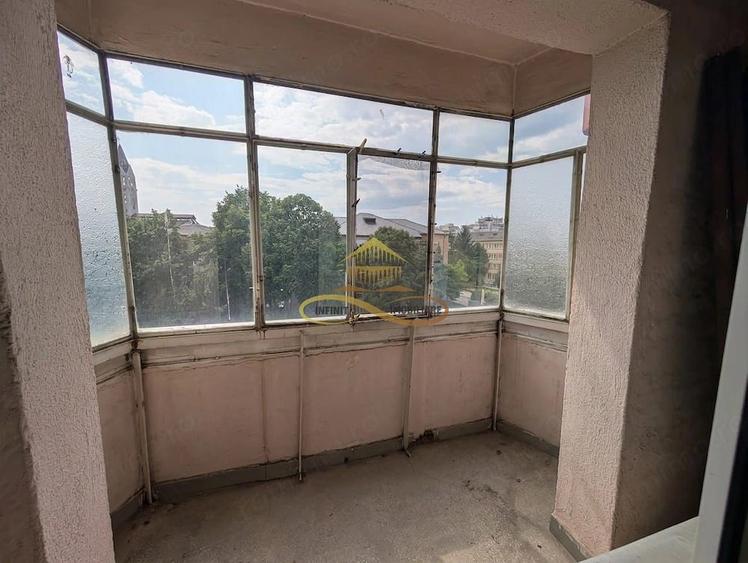 Apartament cu 3 camere decomandat în 9 Mai