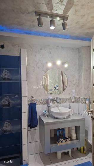 Casă cu 4 camere cu Canalizare în Unirii