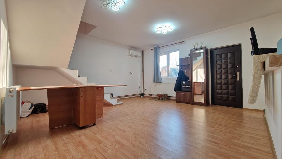 Casă individuală cu 7 camere cu Teren 420 Mp în Buturugeni