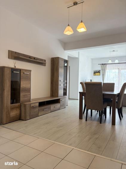 Apartament cu 3 camere în Valea Aurie