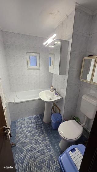 Vand ap cu 3 camere zona Orizont - Posta 4 - 8