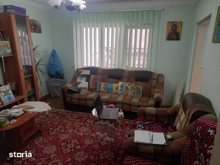 Casă cu 4 camere cu Teren 95 Mp în Central