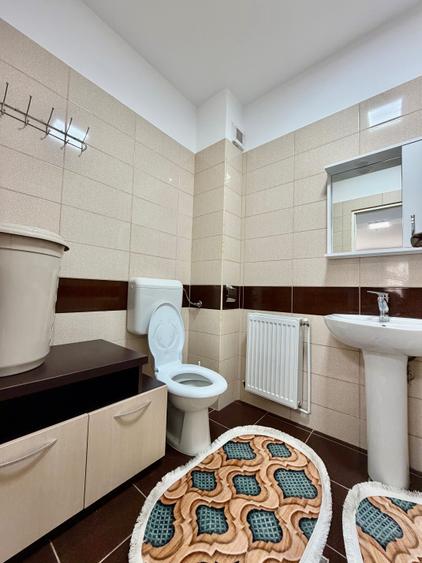 Apartament cu 2 camere decomandat, mobilat în Central