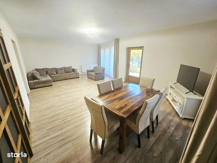 Casă cu 4 camere în Rontău