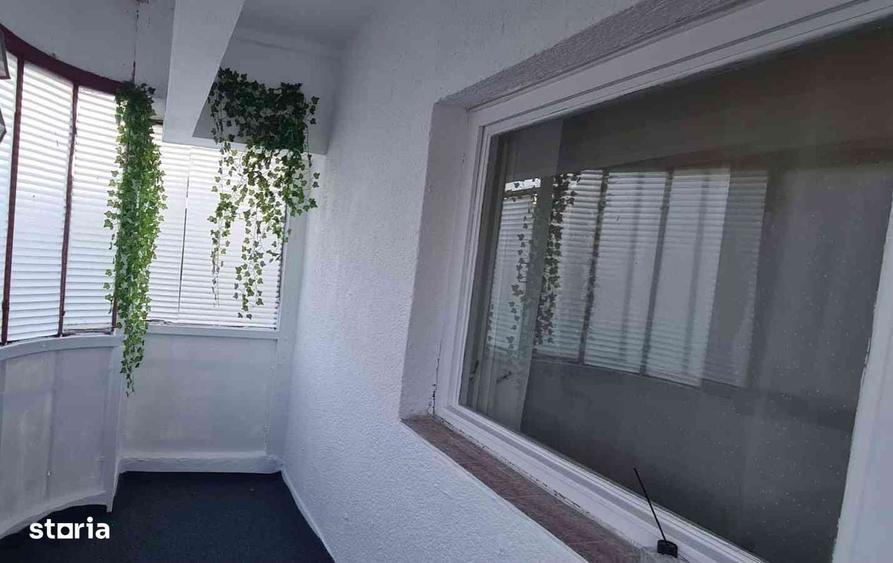 Apartament cu 3 camere în Stadion