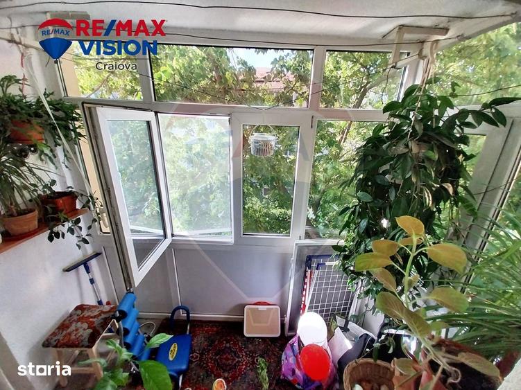 Apartament cu 3 camere decomandat în Valea Rosie