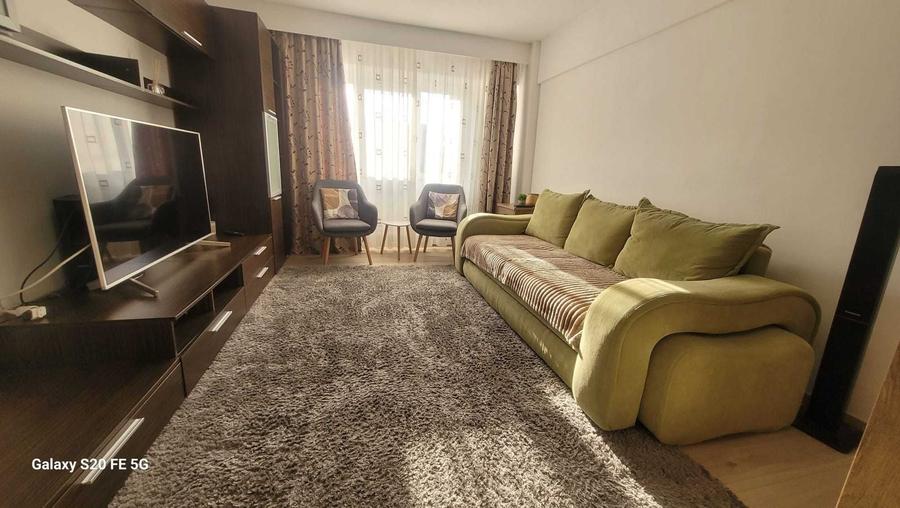 Apartament cu 2 camere decomandat în Între Lacuri