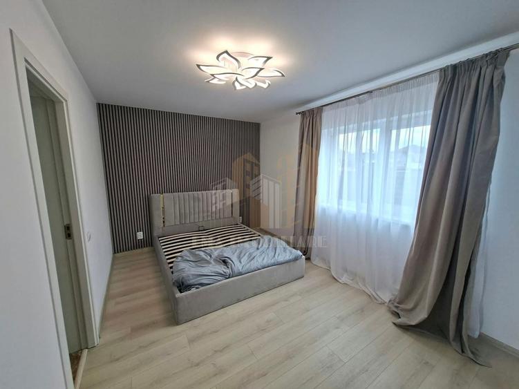 Casă individuală cu 3 camere cu Canalizare în Sânpetru