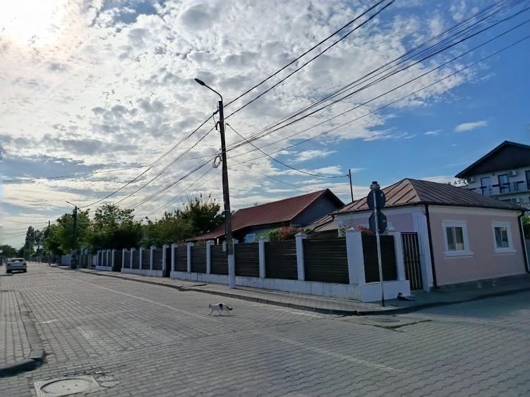 Casă individuală cu 4 camere cu Canalizare în Basarabia