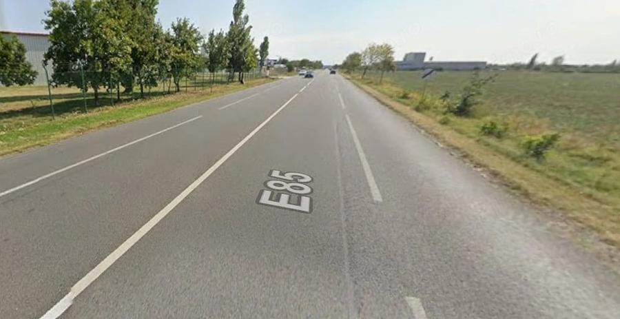 Teren intravilan 4,25ha, deschidere d=110ml la DN2 - 1