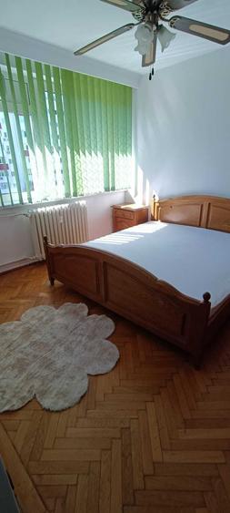 Apartament cu 2 camere semidecomandat în Olteniței