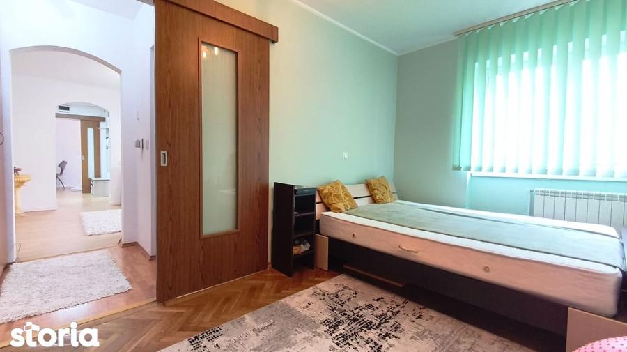 Apartament cu 2 camere în 22 Decembrie