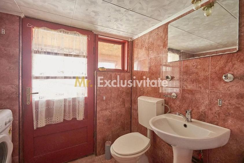 Casă cu 2 camere cu Teren 831 Mp în Central