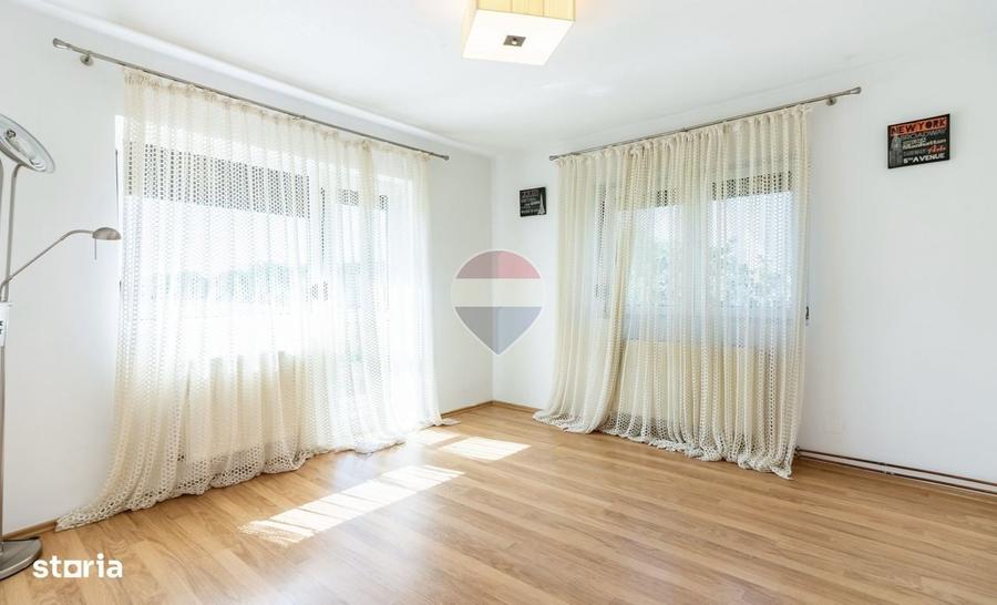 Casă cu 4 camere în Corbeanca