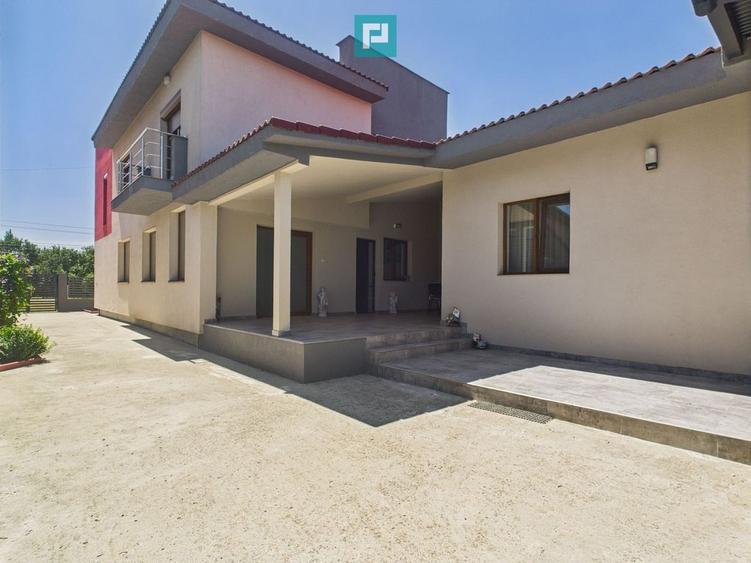 Casă cu 5 camere cu Teren 500 Mp în Bucovăț (Remetea Mare)