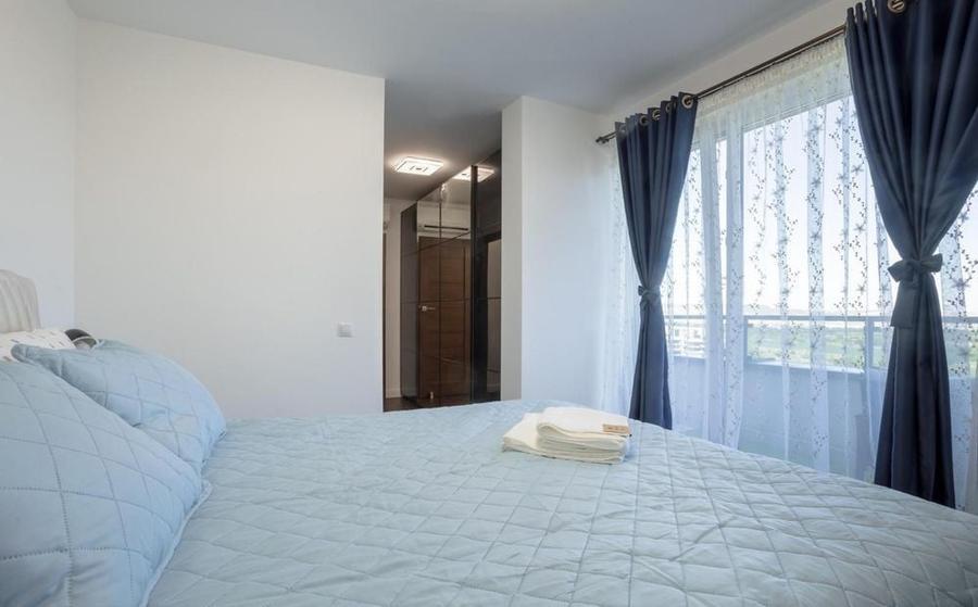 Apartament cu 3 camere semidecomandat, mobilat în Gheorgheni