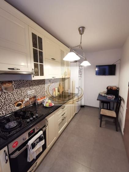 Apartament cu 3 camere decomandat, mobilat în Giurgiului