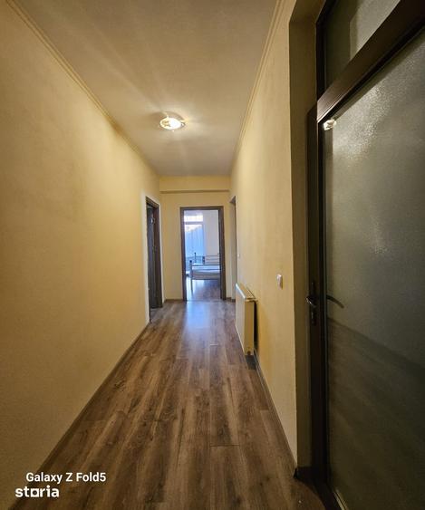 Casă cu 5 camere cu Teren 500 Mp în Central