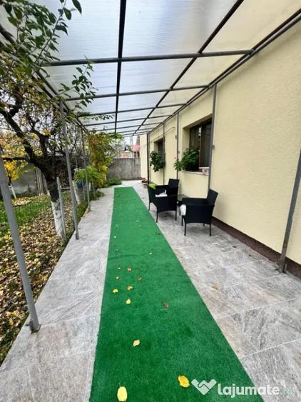 Casă cu 5 camere cu Teren 1310 Mp în Central