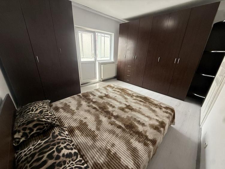Apartament cu 2 camere decomandat în 1 Mai