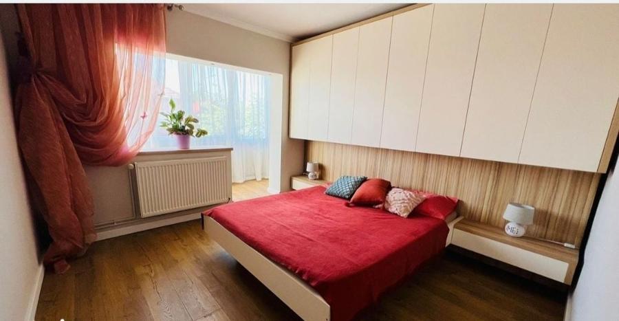 Apartament cu 3 camere decomandat în Aradul Nou