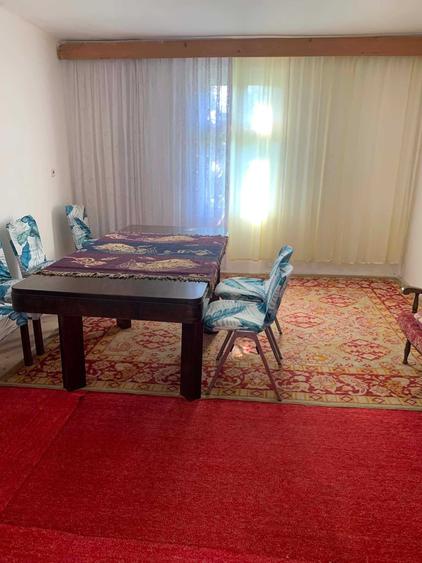 Casă cu 3 camere decomandat în Bulci