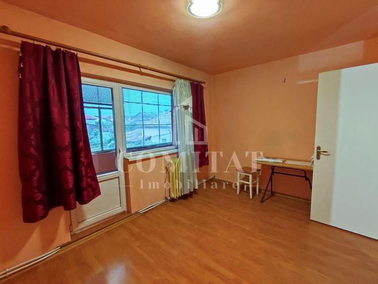 Apartament cu 4 camere decomandat în Dâmbul Rotund