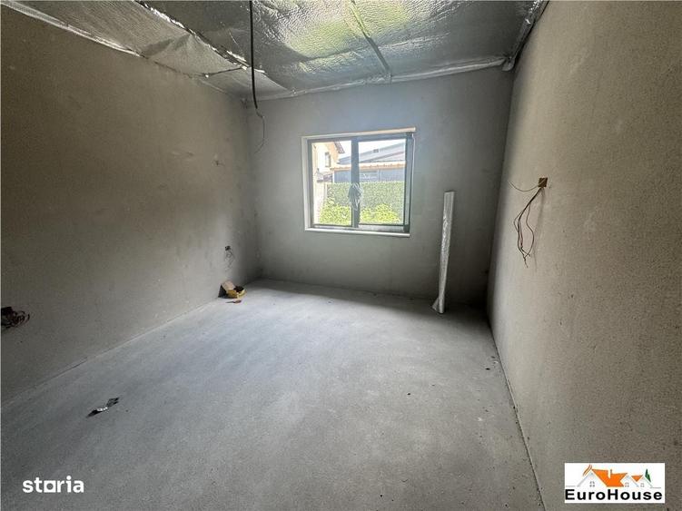 Casă cu 4 camere în Central