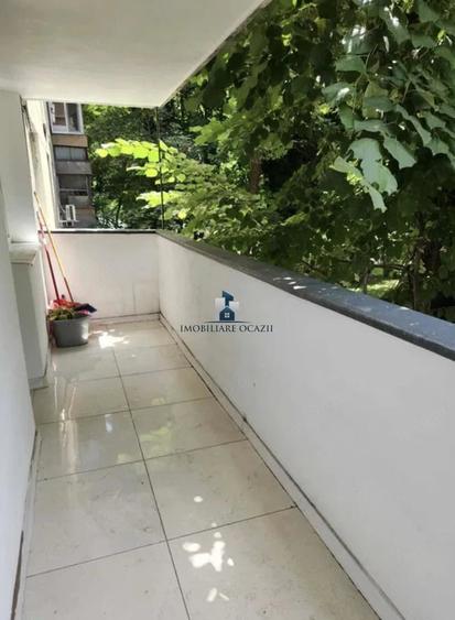 Apartament cu 2 camere semidecomandat în Berceni