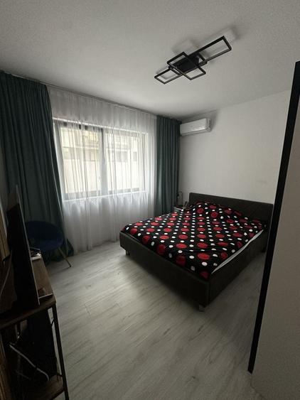 Apartament cu 2 camere decomandat în 1 Decembrie 1918