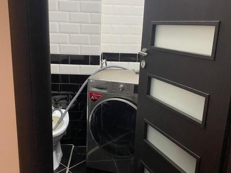 Apartament cu 4 camere decomandat, mobilat în Lujerului