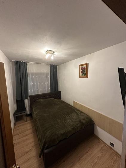 Apartament cu 3 camere decomandat în Canta