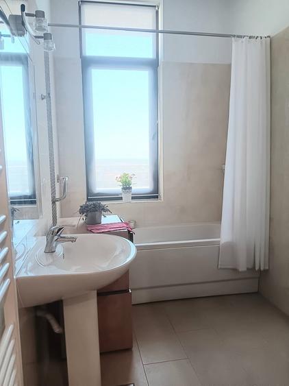 Apartament decomandat în Băneasa
