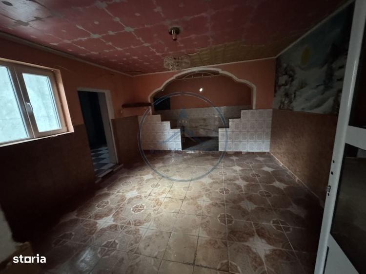 Casă cu 4 camere în Poderei