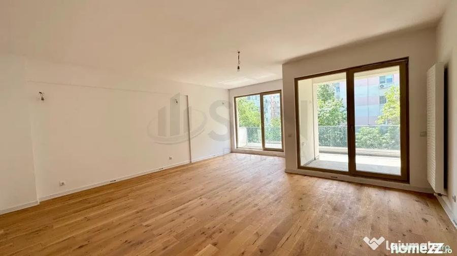 Apartament cu 4 camere decomandat în Iancului
