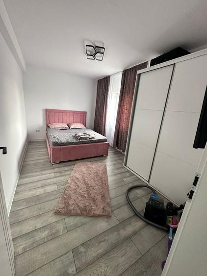 Casă individuală cu 3 camere cu Canalizare în Clinceni