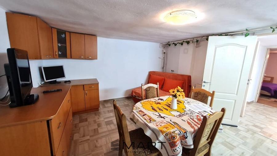 Apartament cu 3 camere decomandat în Sub Arini