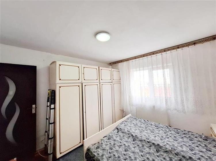 Apartament cu 2 camere decomandat, mobilat în Bistrița Lac