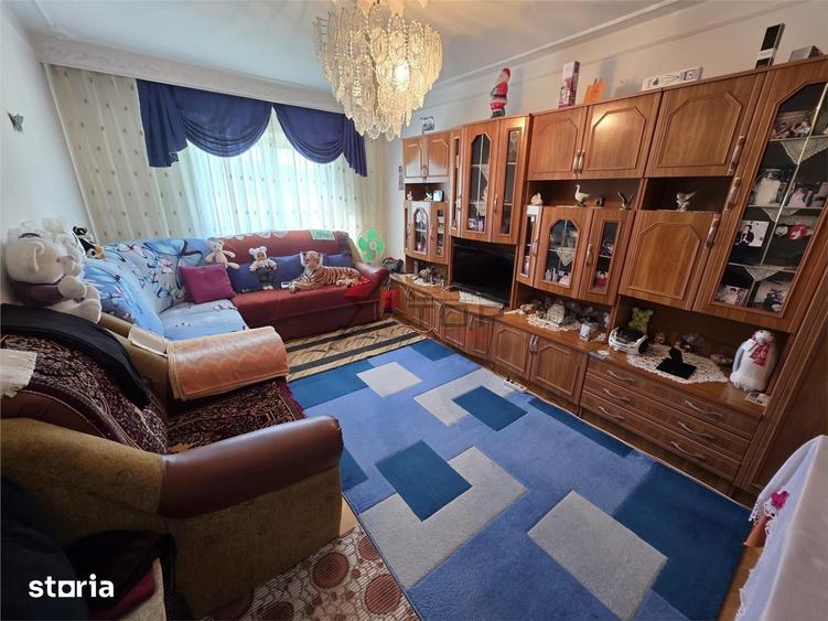 Dacia, 2 camere decomandat, etaj intermediar - 1