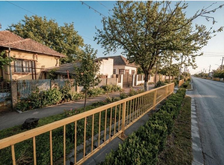 Casă cu 4 camere în Popoveni