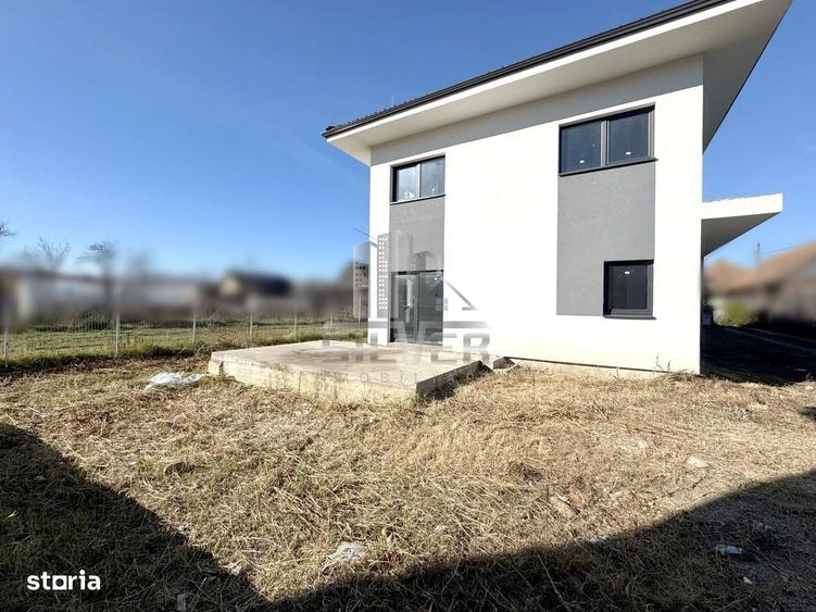 Casă cu 4 camere în Gilău