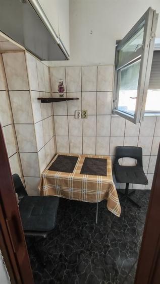 Garsonieră decomandată în 6 Vânători