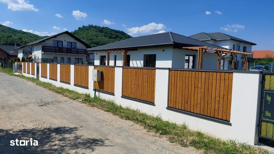 Casă cu 3 camere cu Teren 600 Mp în Tăuții-Măgherăuș