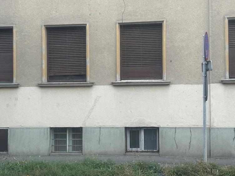 Apartament cu 3 camere decomandat în Șagului