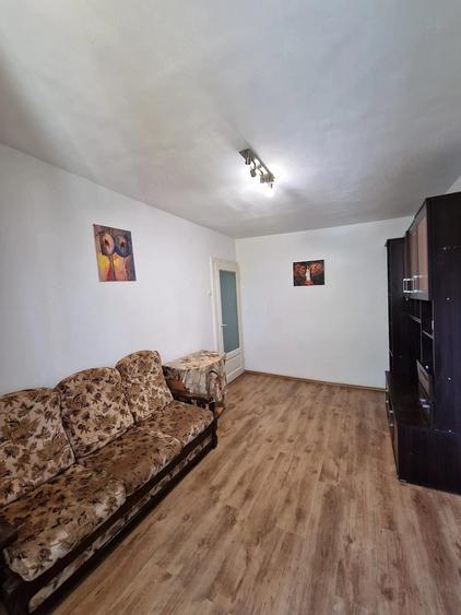 Apartament cu 2 camere nedecomandat în Șagului