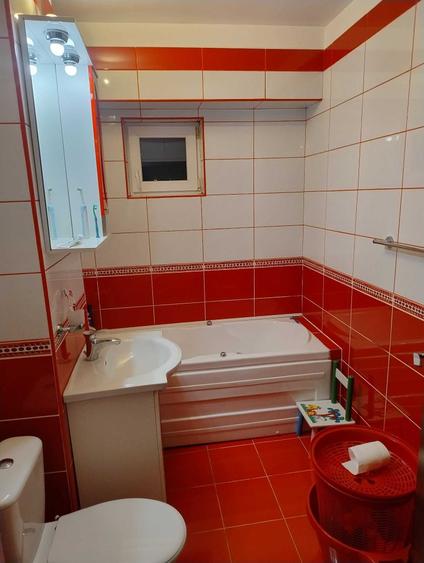 Apartament cu 3 camere decomandat în Dragoș Vodă
