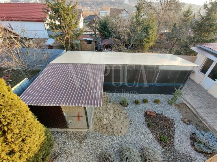 Casă individuală cu 5 camere cu Canalizare în Dâmbul Rotund