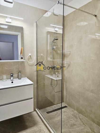 Apartament cu 2 camere decomandat, mobilat în Central