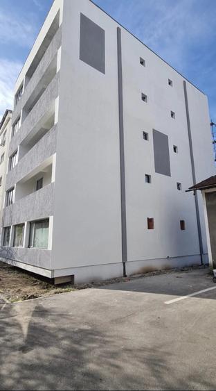 Apartament cu 2 camere decomandat în Steaua
