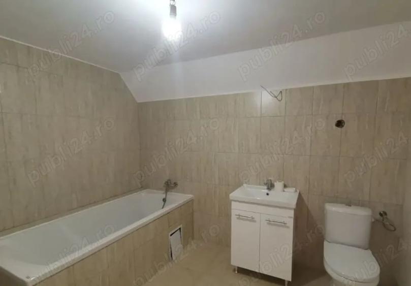 Casă cu 4 camere în Valchid